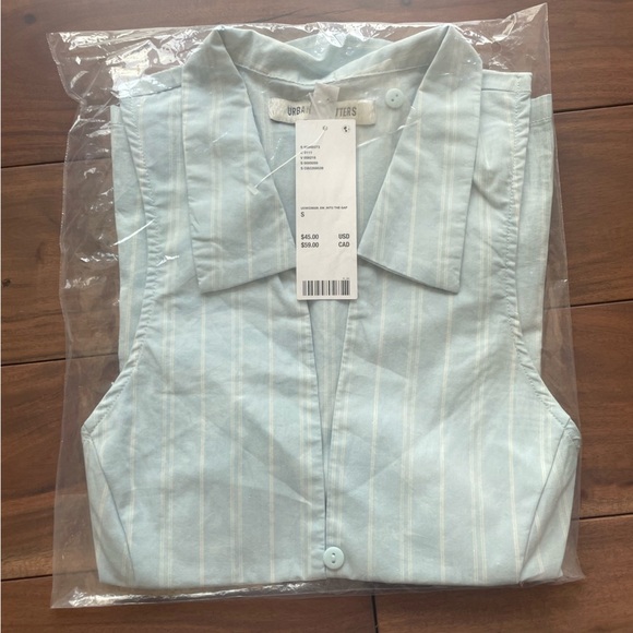 Urban Outfitters Party Girl Cotton-Blend Button Down Sleeveless Top Size S - Picture 6 of 7